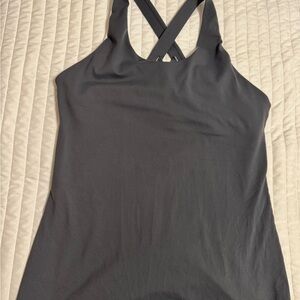 Running Girl Women’s Black Cross-Back Strappy Tank Top XL